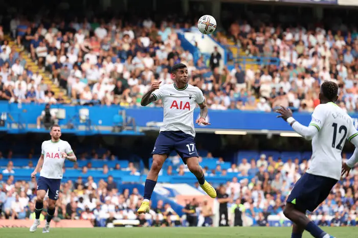 16. Cristian Romero Bereits seit einer Saison läuft Cristian Romero als Leih-Spieler für Tottenham auf. Jetzt haben die Spurs ihre Kaufoption wahrgenommen und den argentinischen Innenverteidiger für 50 Millionen von Atalanta Bergamo verpflichtet.