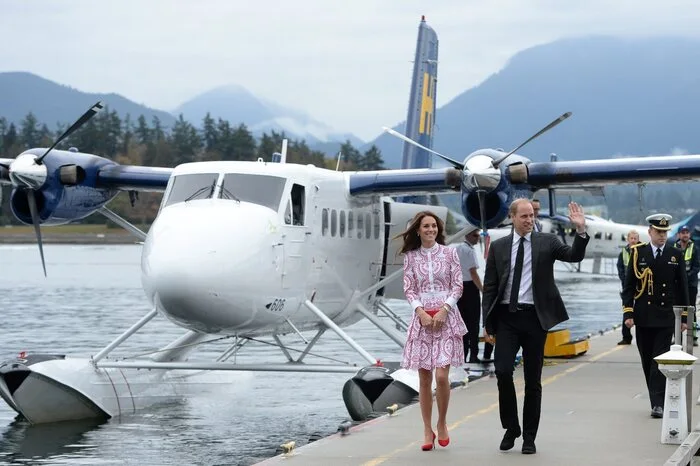 ... ihrer Kanada-Reise begonnen. Die britischen Royals reisten mit dem Wasserflugzeug aus der Provinzhauptstadt British Columbias, Victoria, in die Metropole an der kanadischen Westküste.