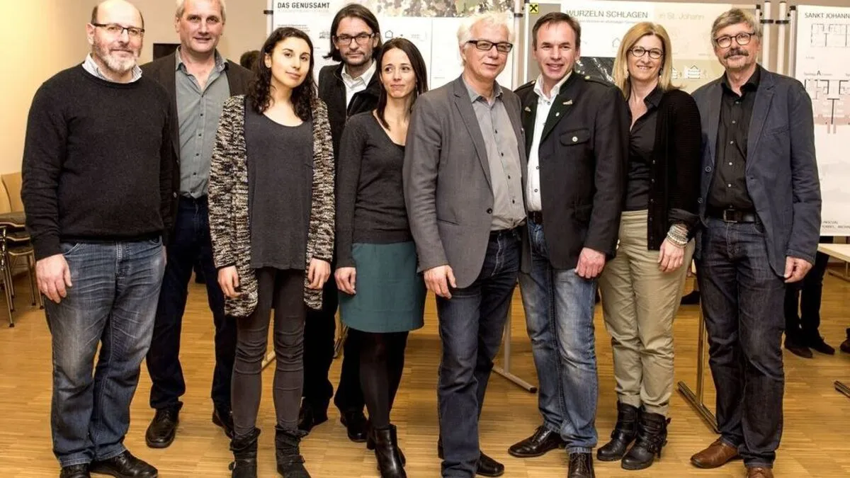 Gerhard Wolf, Fritz Wachmann, Antonia Schneider, Michael Zinner, Elena Torres, Günter Koberg, Josef Lind, Sabine Siegel und Karl Amtmann (von links)