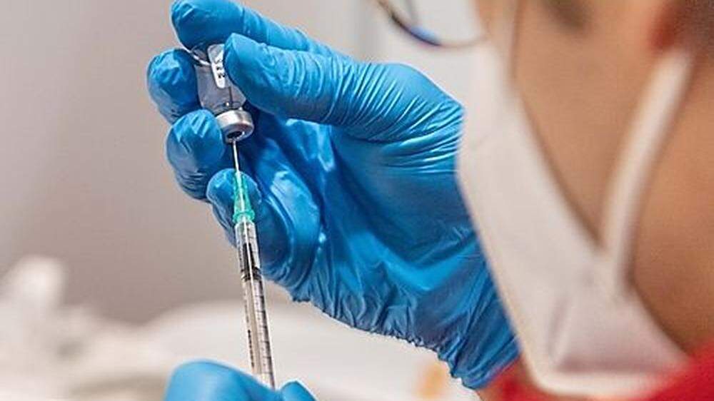 2022 muss man sich voraussichtlich impfen lassen - andernfalls drohen Strafen