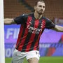 Zlatan Ibrahimovic und der AC Milan stehen ungeschlagen an der Tabellenspitze der Serie A.