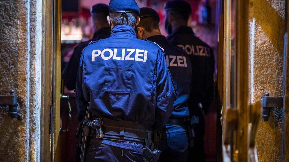 Bei einem Maturaball in Graz musste die Polizei einschreiten (Sujetbild)