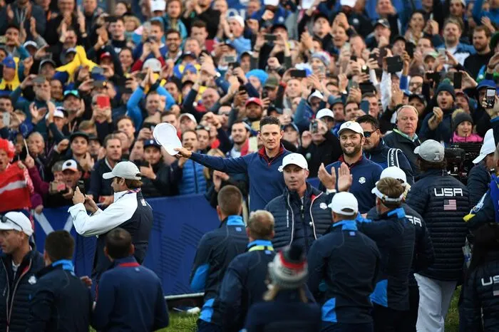 durch die besten Bilder aus Paris und genießen Sie die Emotionen!