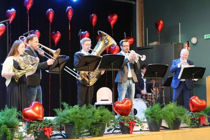Ein Video vom Jubiläumskonzert gibt es auf Facebook Kleine Zeitung St. Veit/Feldkirchen zu sehen! Klicken Sie sich durch die Fotogalerie!