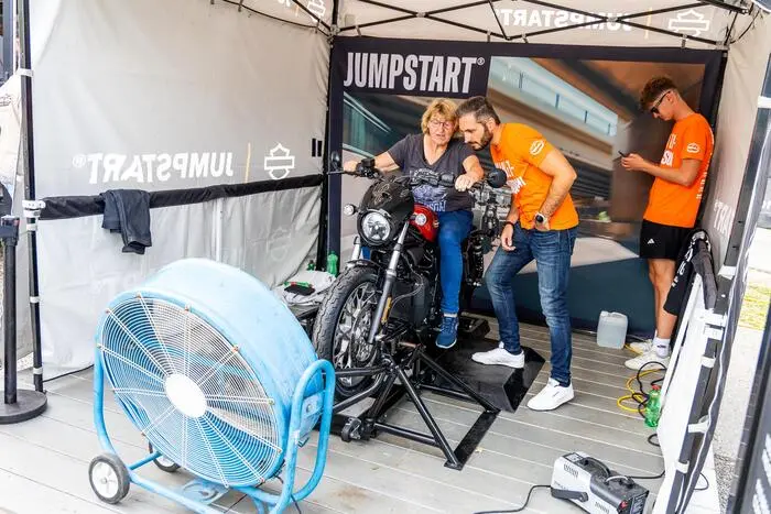 Im Harley Village werden die aktuellen Modelle ausgestellt