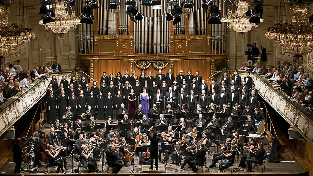 Abends im Stefaniensaal Graz und an 50 Orten in der Steiermark: Beethovens Neunte als Klangwolke