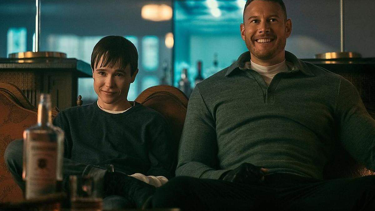 &quot;The Umbrella Academy&quot;: Elliot Page als Viktor Hargreeves und Tom Hopper als Luther Hargreeves.