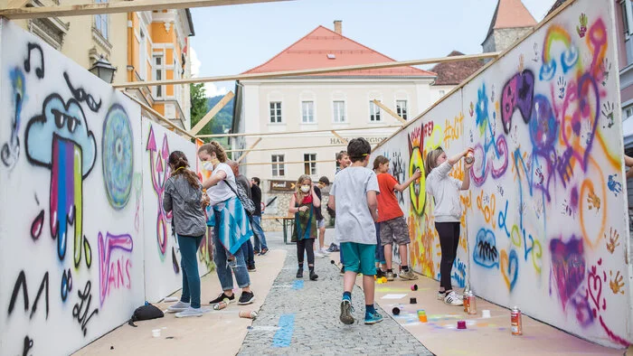 Am Samstag fand am Wolfsberger Getreidemarkt der zweite Graffiti-Workshop der "StadtMacher" statt.
