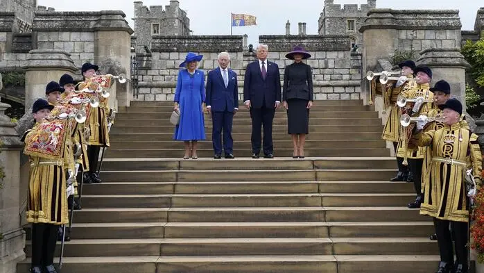 Mit royaler Etikette empfangen: König Charles III. und Königin Camilla begrüßten Donald und Melania Trump vor Schloss Windsor.