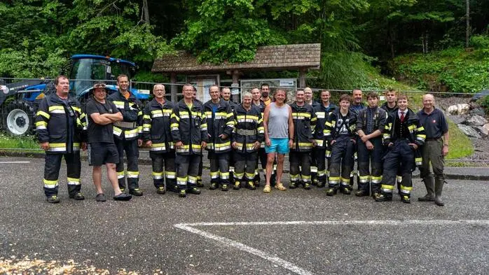 Aufgrund der starken Regenfälle kam es am Festgelände zu zwei Murenabgängen. Dank der raschen Hilfe der Feuerwehr Stockenboi und dem Erdbegweungsexperten Ralf Moriz konnte das Gelände noch vor dem Beginn der Veranstaltung wieder gereinigt werden. Trotz des schlechten Wetters freute sich die 30-köpfige Zechgemeinschaft Stockenboi mit Zechmeister Lenoard Strasser und Zechkellnerin Antonia Granitzer über zahlreiche Gäste. 