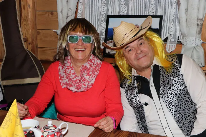 Bitte klicken Sie sich durch die Bilder!