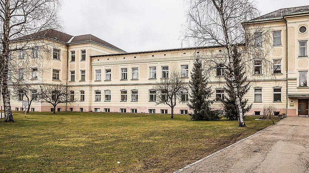 Die Gutenbergschule am Klinik-Areal soll ausgebaut werde