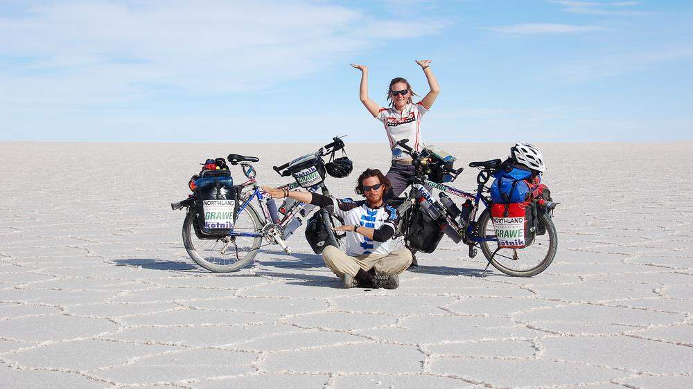 Faszination Salar de Uyuni in Bolivien: Valeska und Philipp Schaudy radelten fünfeinhalb Jahre um die Welt. Bis heute haben sie diese Reisen verändert und geprägt