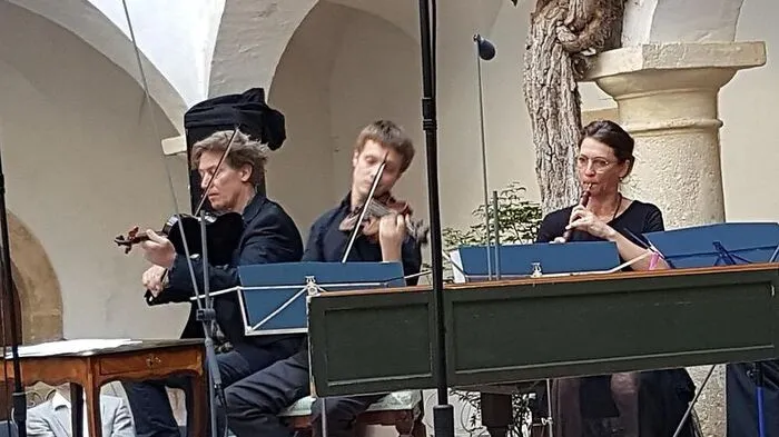 Tobias Moretti, Florian Hasenburger und Julia Moretti