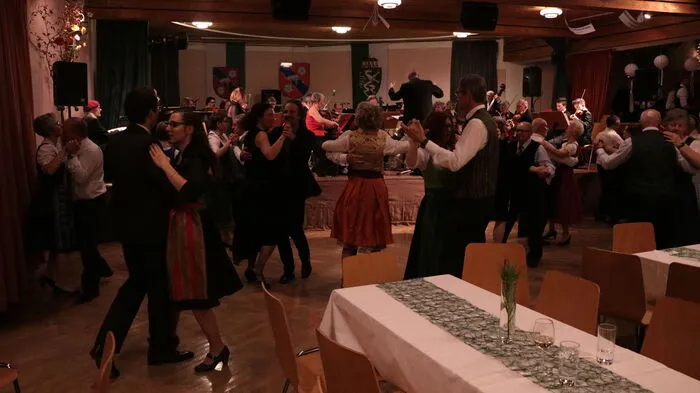 Gut besucht war der diesjährige Gemeindeball im Ilzer Kulturhaus.