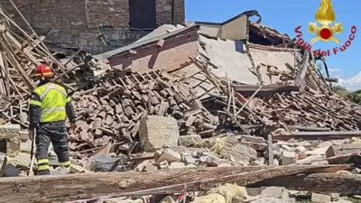 Mehr als 60 Feuerwehrleute waren an den Rettungsarbeiten beteiligt.