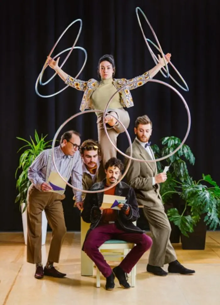 Die Flip Fabrique aus Frankreich gehört zu den Vertretern des „Neuen Zirkus“