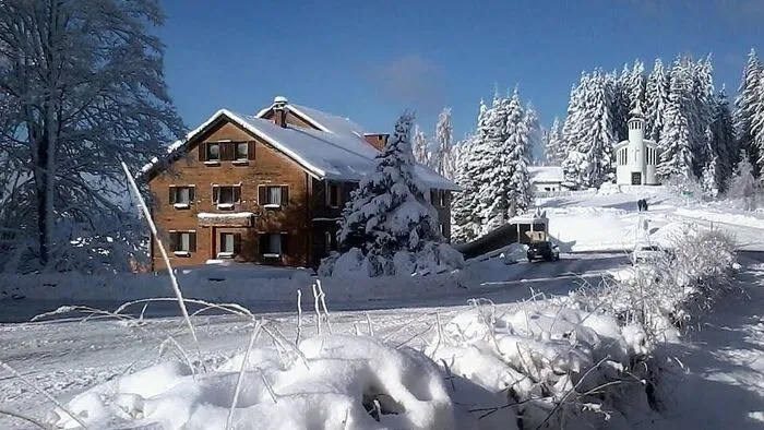 Blick auf die Waldrast in märchenhafter Landschaft