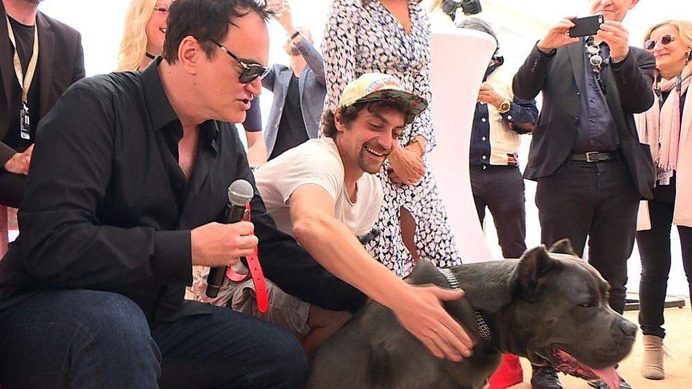 &quot;Pal, Dog&quot;: Quentin Tarantino mit besonderem Hundehalsband für Brandy