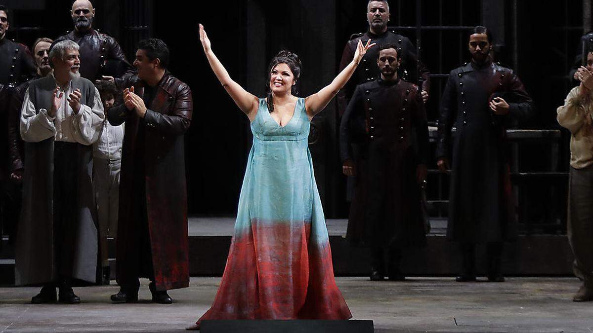 Jubel für die Primadonna der Gegenwart: Netrebko nach der Premiere.