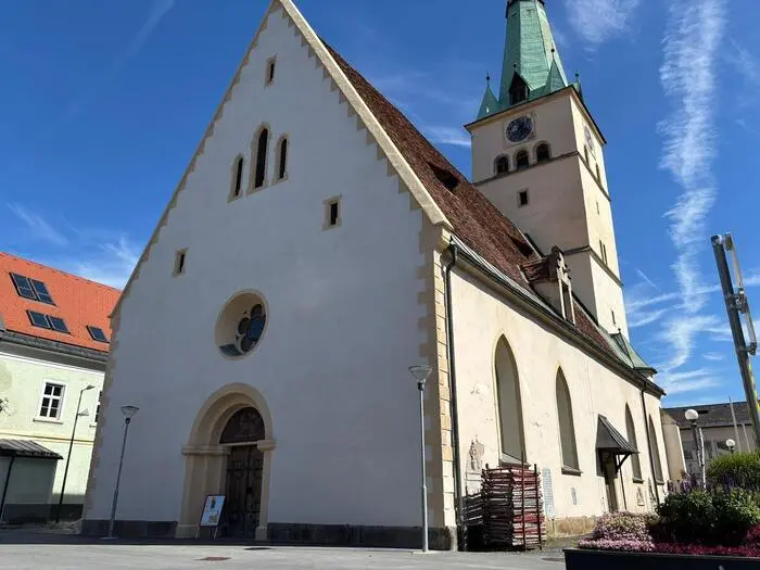 Teile der Kirche wurden bereits saniert