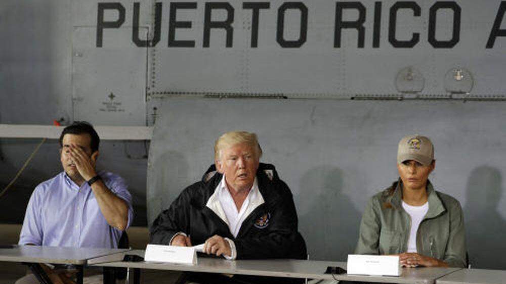 Donald und Melania Trump am Flughafen der puertoricanischen Hauptstadt San Juan