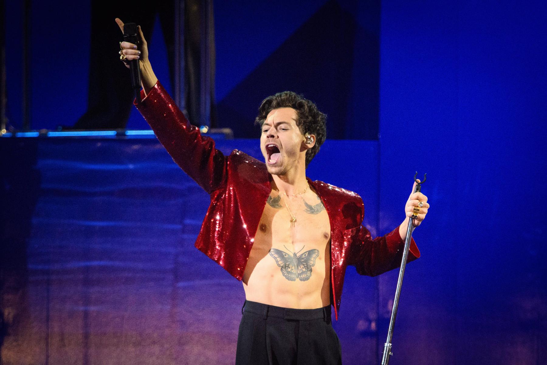 „Forever, Forever“: Harry Styles heizt mit Musikclip Spekulationen an