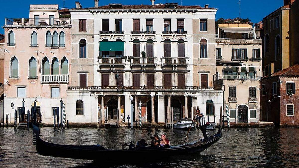 In Venedig sollen zu Ostern laut Auswertung von Handydaten mindestens 20.000 Touristen genächtigt haben, die von den Beherbergern nicht angemeldet waren  (Archivfoto) 