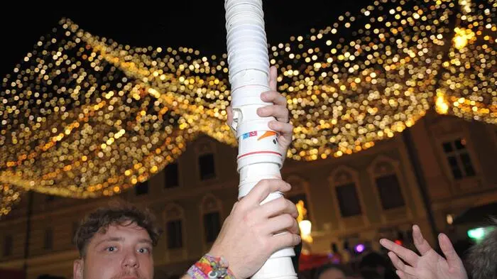 Am Donnerstagabend wurde in Klagenfurt feierlich die Glühwein-Saison eröffnet.