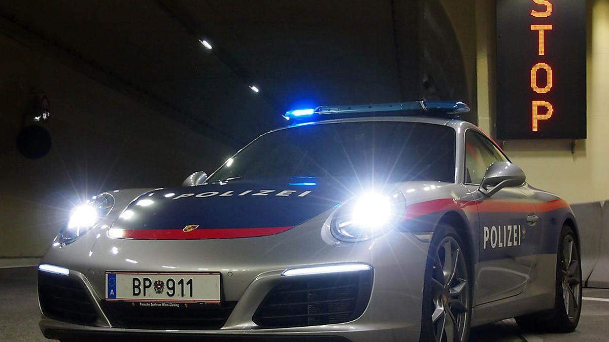 Der Polizeiporsche ist noch bis Ende Oktober auf den Autobahnen unterwegs