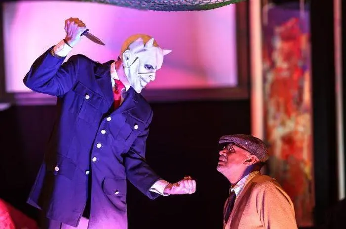 Der Nachtreisende wird in der Villa For Forest gezeigt