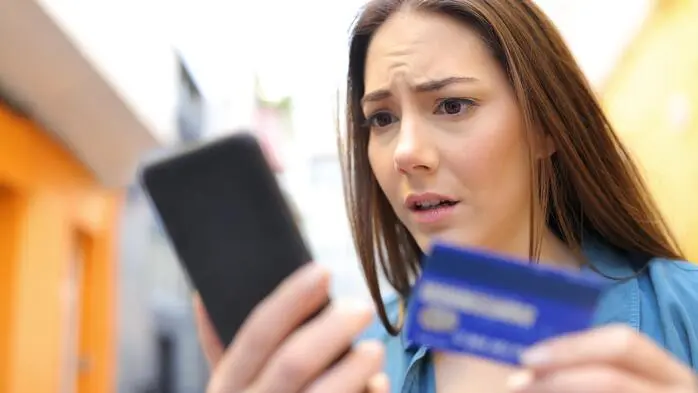 Warnung: Anstatt eines Links wird ein QR-Code verschickt, um Menschen auf gefälschte Internetseiten, beispielsweise von einer Bank oder einem Onlineshop, zu locken