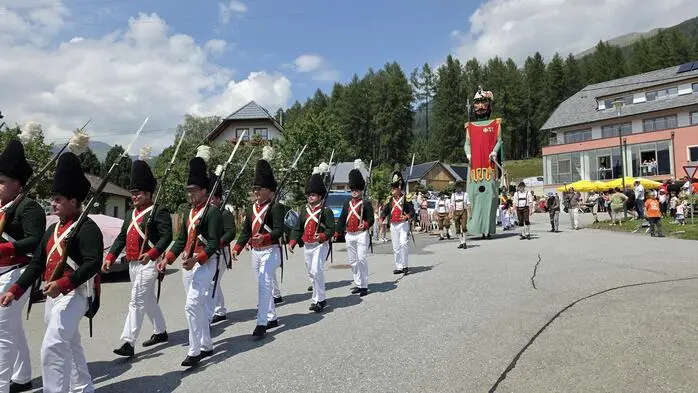 Am Sonntag stand in Krakaudorf eine besondere Gestalt im Blickfeld vieler Besucher des Oswaldifestes, wie dieser Tag in Krakaudorf bezeichnet wird.