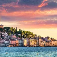 Blick auf die Küstenstadt Rovinj