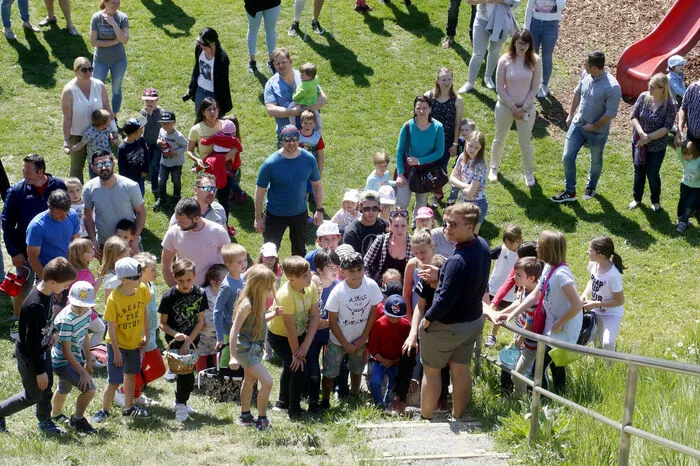 ...wieder eine große Kinderschar am Fürstenfelder Ertlberg.