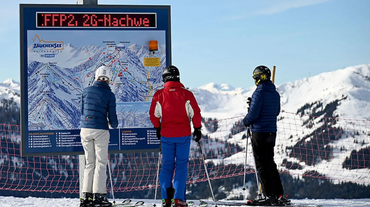 Vor dem nächsten Skitag sollte das Impfzertifikat geprüft werden - um böse Überraschungen zu vermeiden