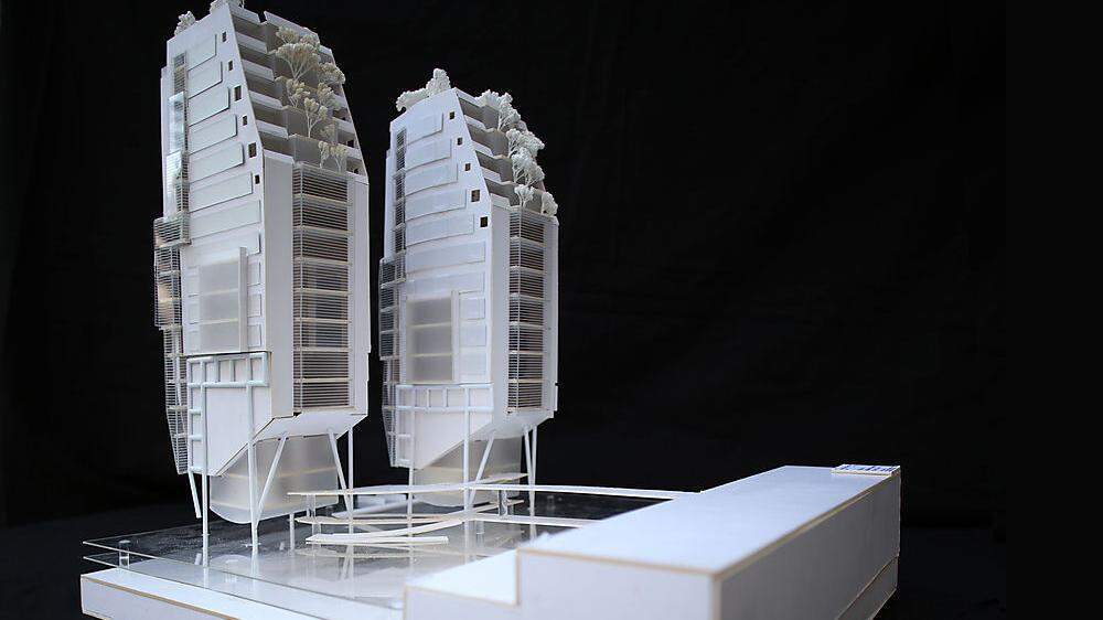 Modell der zwei Wasserhäuser von Szyszkowitz-Kowalski für Hamburg