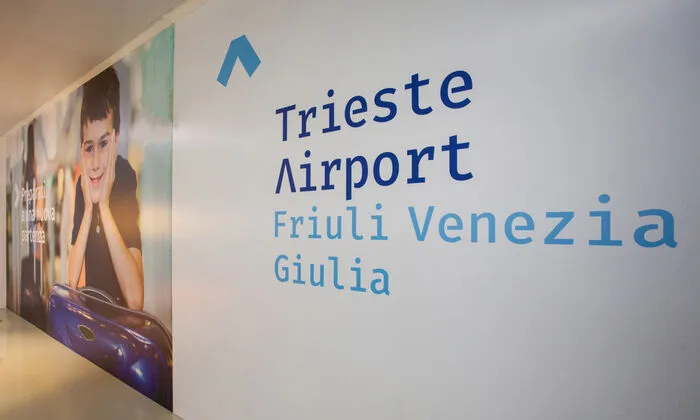 Ein Flughafen für Touristen und Geschäftsleute aus dem Norden. Von Kärnten in knapp eineinhalb Stunden erreichbar