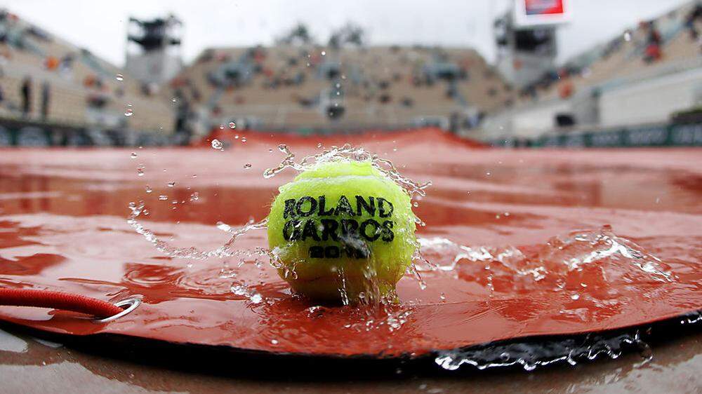 Regen in Roland Garros, auch Dominic Thiem konnte am Mittwoch nicht spielen