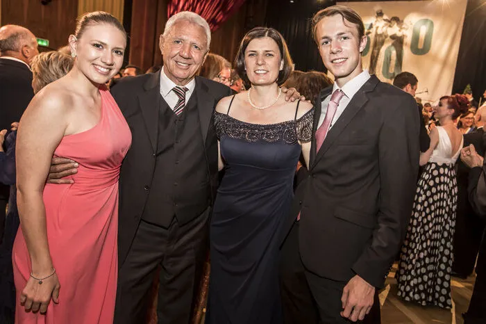 Der St. Veiter Unternehmer Alfred Riedl kam mit Familie.