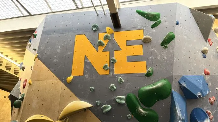 Seit dem 26. Jänner dieses Jahres hat die Newton Boulderhalle in Kapfenberg für Kletterer vom Anfänger bis hin zum Experten geöffnet. Über den Zuspruch der heimischen Klettergemeinde dürfen sich die Betreiber freuen.