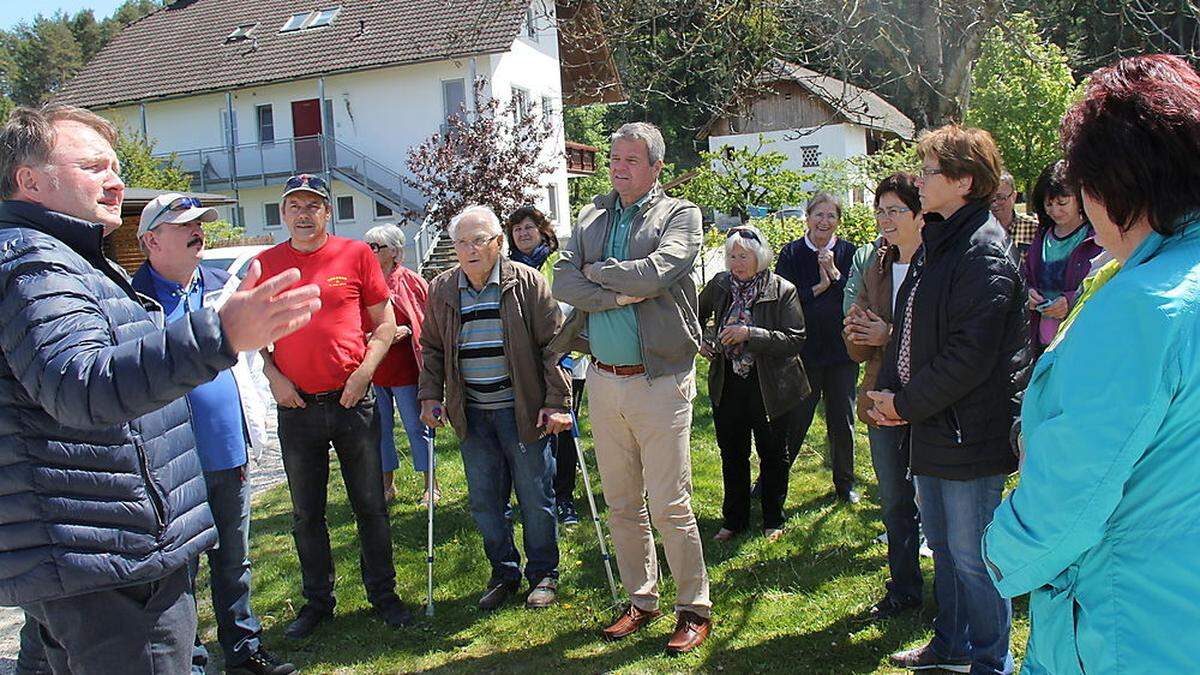 Köfer beim Lokalaugenschein in Moos/Blato