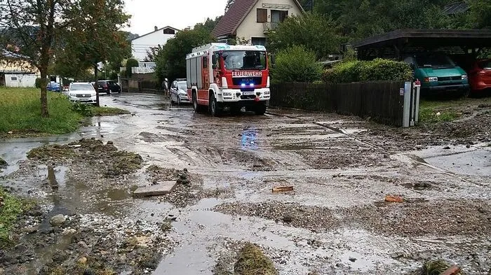 Straßen wurden überflutet