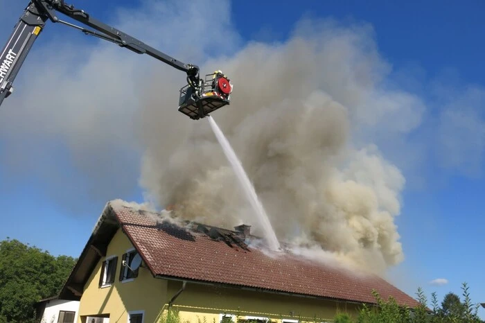 Von der Einsatzleitung Bad Tatzmannsdorf wurden noch die Feuerwehren Oberschützen und Unterschützen nachalarmiert.