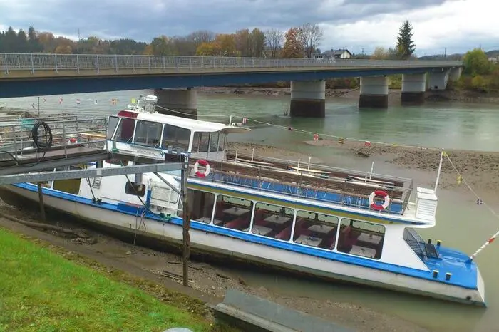 Das Schiff "MS Magdalena" liegt auf Grund.