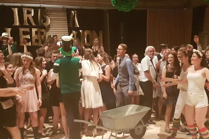 Rund 500 Personen folgten der Einladung der Schülerinnen und Schüler.