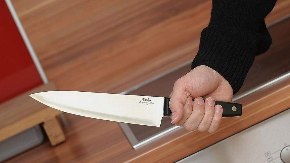 Attacke mit Küchenmesser (Symbolbild)