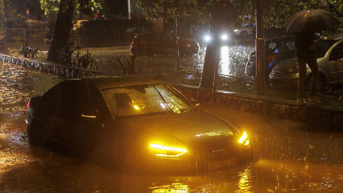 Überschwemmte Straßen in der kroatischen Stadt Rijeka
