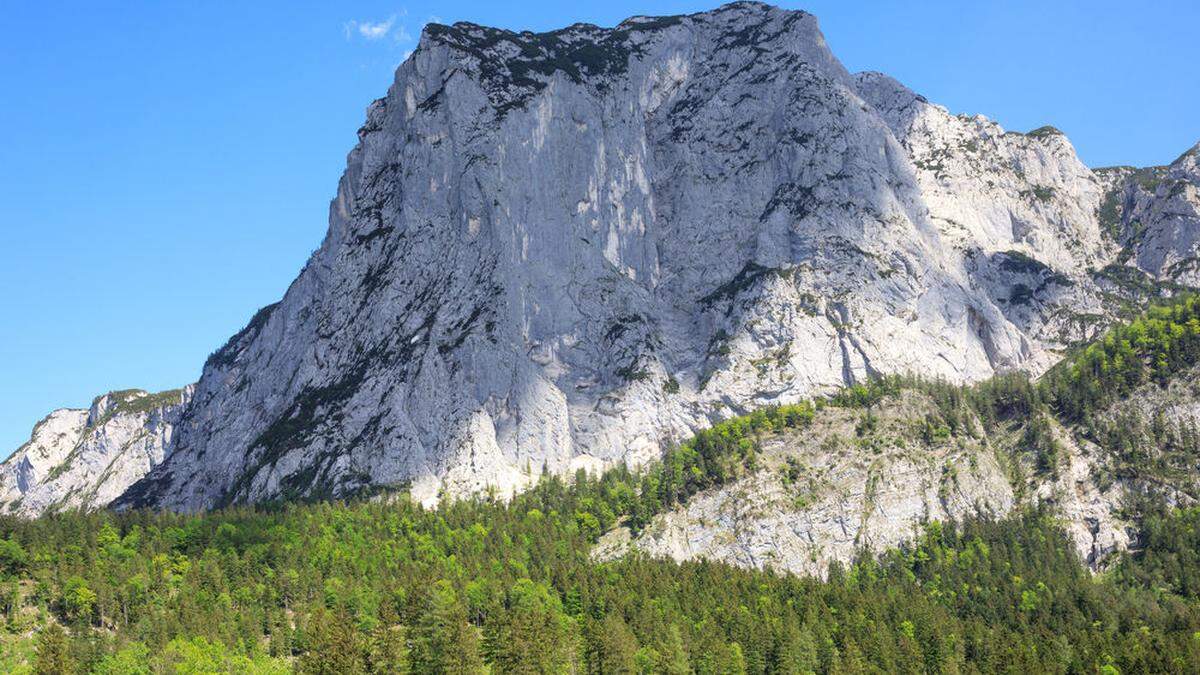 Kletterer aus Tschechien verstiegen sich am Samstag in der Trisselwand und mussten in der Nacht von der Bergrettung aus ihrer misslichen Lage gelotst werden