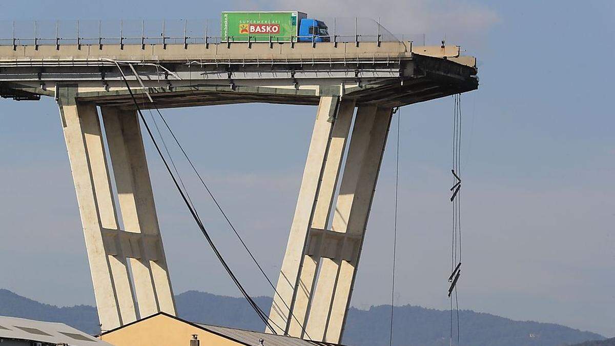 Bei der Brücke handelt es sich um eine sogenannte Zügelgurtbrücke